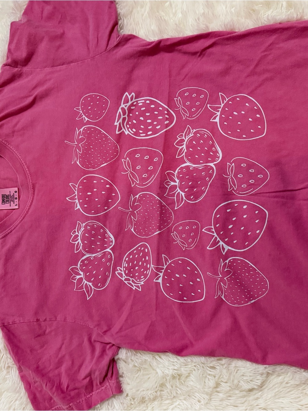Comfort Colors Hot Pink Strawberry Print Short Sleeve Tee